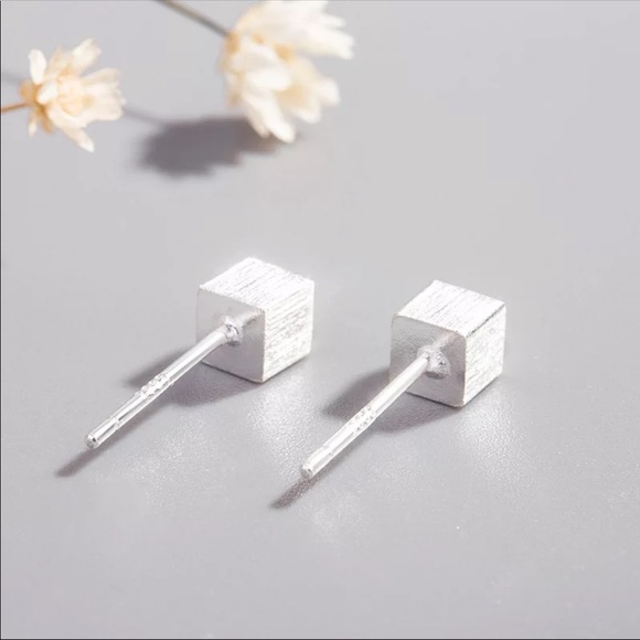 Sterling Silver 925 Cube Stud Earrings - Picture 2 of 5